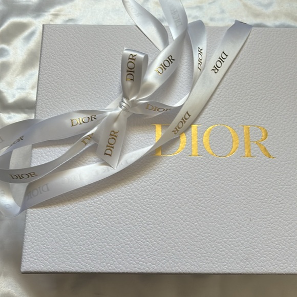 Dior Box, Ribbon, & Tissue Paper - Picture 6 of 7